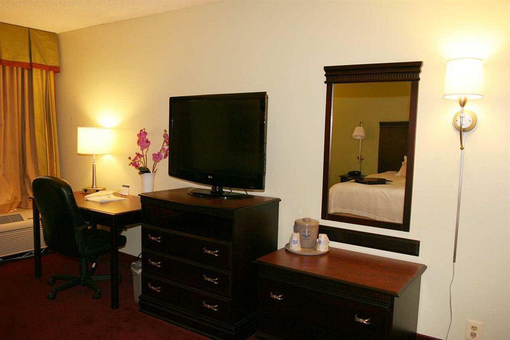 Hampton Inn Sulphur Lake Charles Bilik gambar
